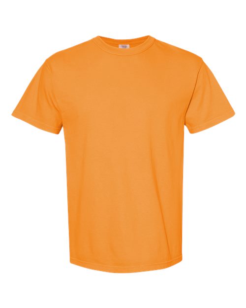Heavyweight T-shirt in bright orange with crew neck and short sleeves